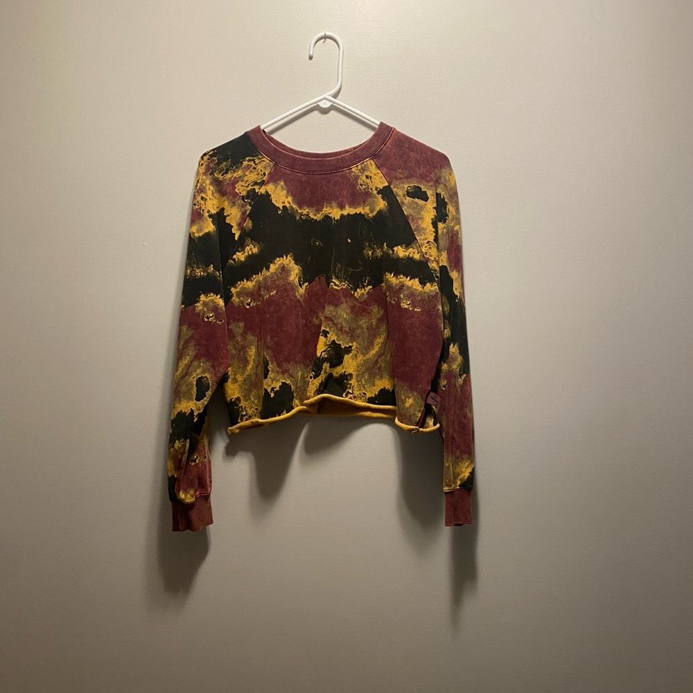 Cropped crew neck
